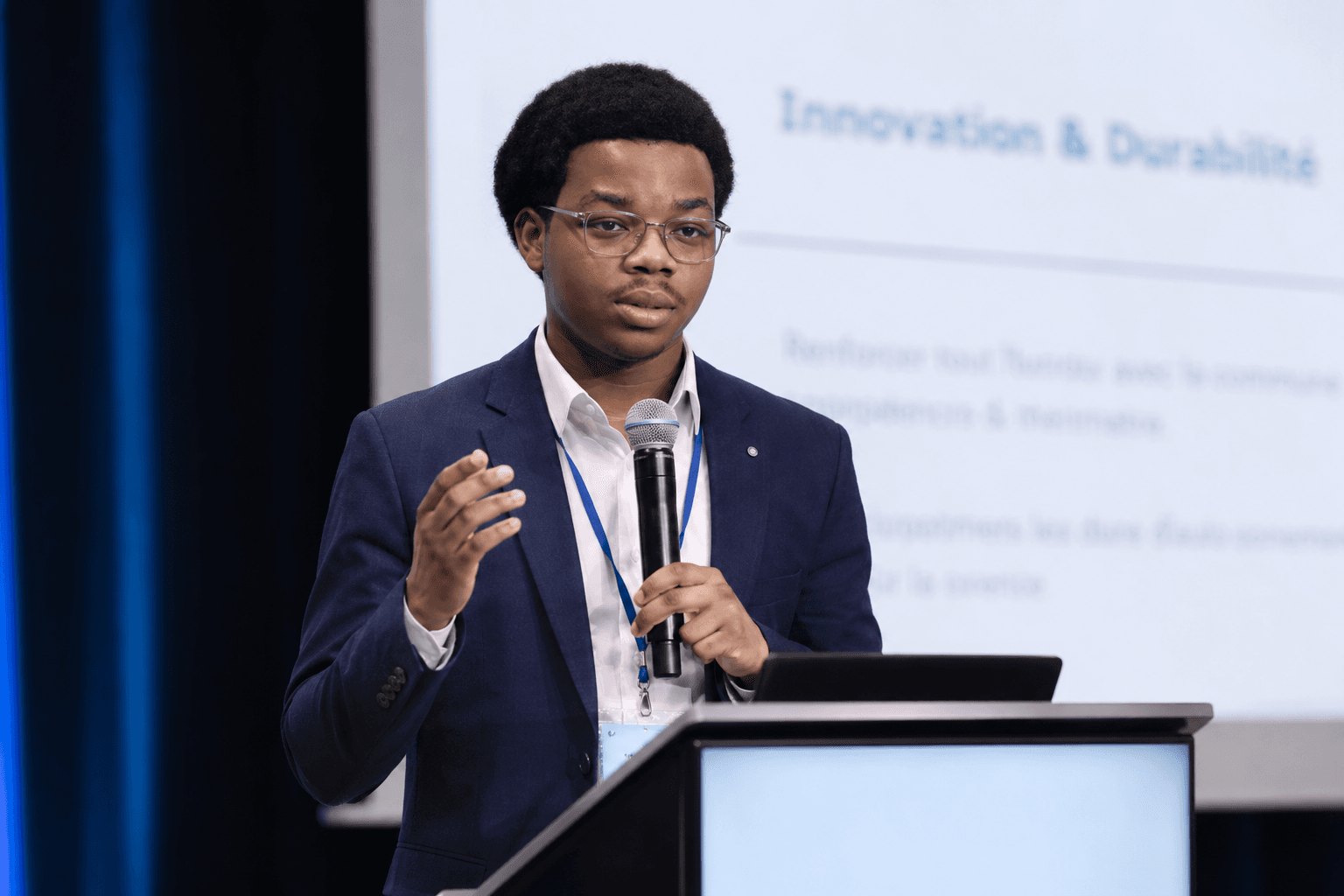 Arthur Assogba en conférence sur l'innovation et la durabilité
